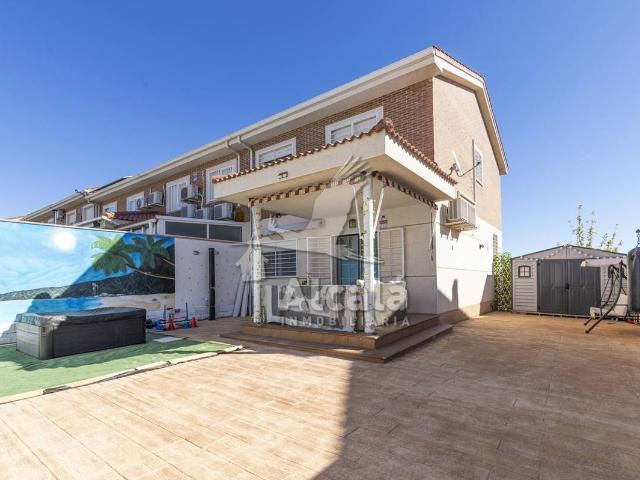 Casa adosada en Venta en Pioz