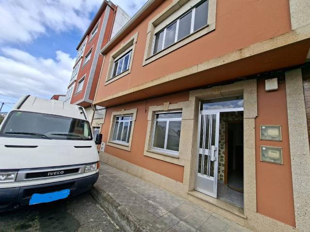 Casa adosada en Venta en Piñeiros Freixeiro