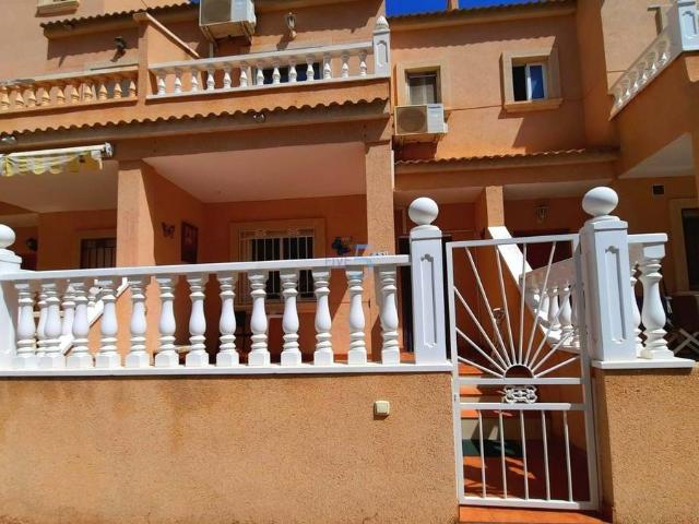 Casa adosada en Venta en Playa Flamenca