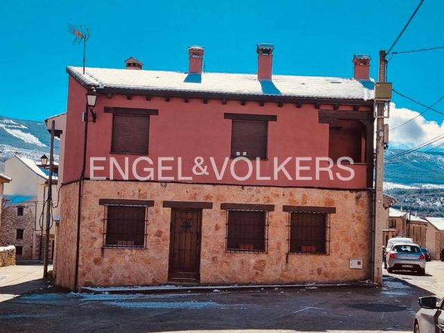 Casa adosada en Venta en Prádena