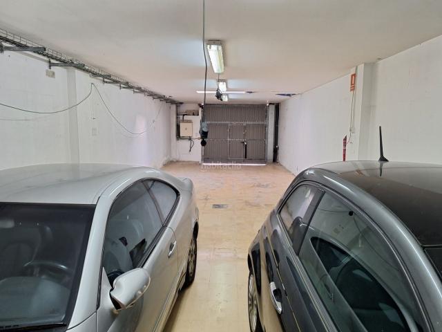Casa adosada en venta en Prat de Llobregat El, Centre. CASA EN VENTA EN PARCELA EXTERIOR A DOS CALLES. EDIFICABLE POR AMBAS. Casas adosadas Prat de Llobregat.