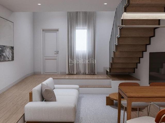 Casa adosada en venta en Prat de Llobregat El, Eixample Sud La Barceloneta. exclusiva casa en proceso de rehabilitación integral con terraza jardín con piscina privada. Casas adosadas Prat de.