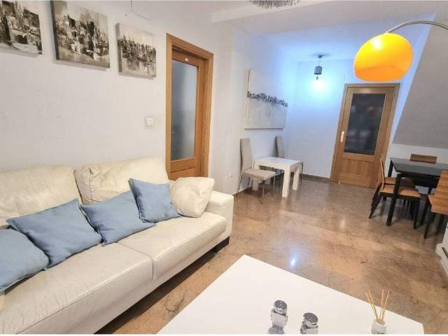Casa adosada en Venta en Zona Alta