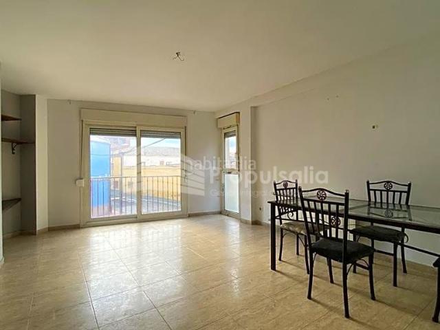 Casa adosada en venta en Puebla de Alfindén La. ADOSADO EN VENTA CON INQUILINO en el centro de La Puebla de Alfindén. Casas adosadas Puebla de Alfindén.