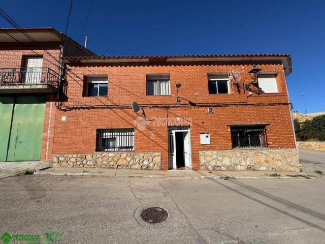 Casa adosada en Venta en Puebla de Almenara