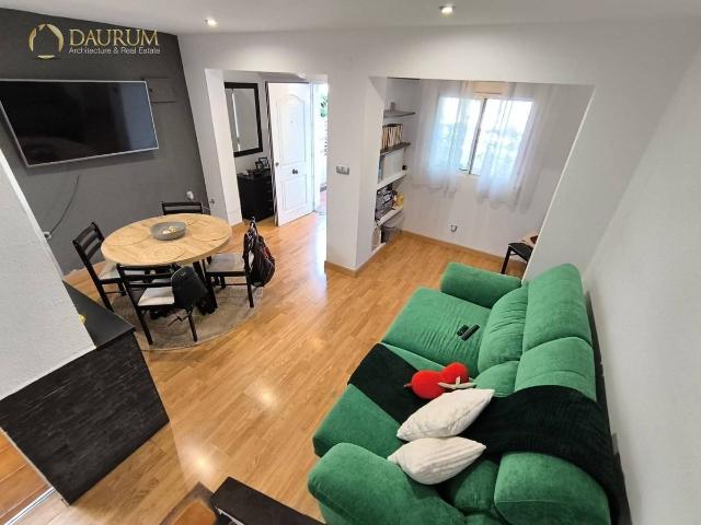 Casa adosada en Venta en Pueblo Español Coveta Fumá