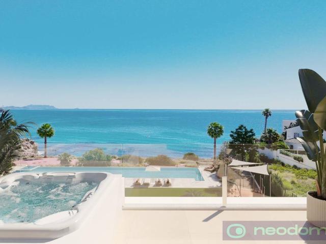Casa adosada en Venta en Pueblo Español Coveta Fumá