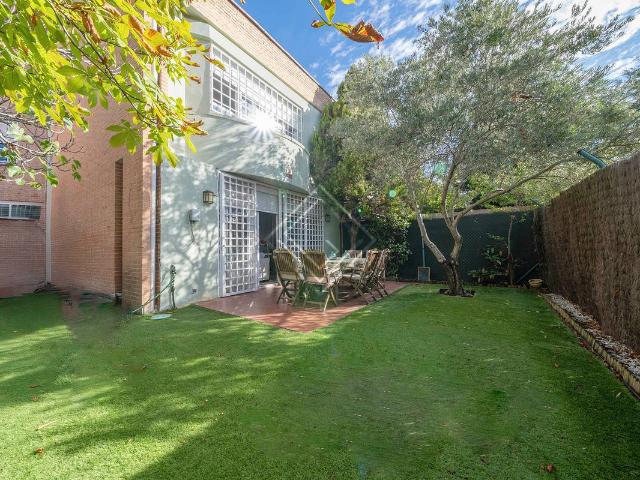 Casa adosada en Venta en Pueblo