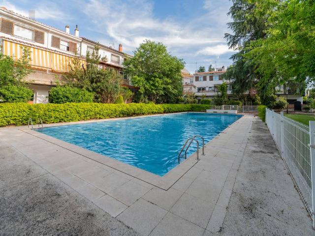 Casa adosada en Venta en Pueblo