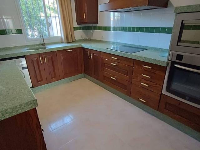 Casa adosada en Venta en Puertas del sur Guadabajaque