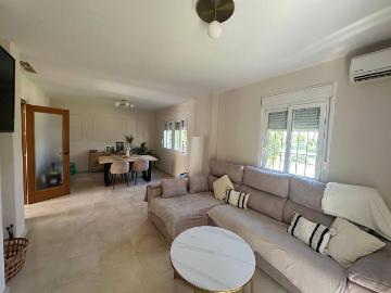 Casa adosada en Venta en Puertas del sur Guadabajaque