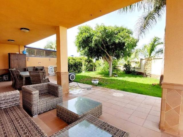 Casa adosada en Venta en Puerto de Santiago