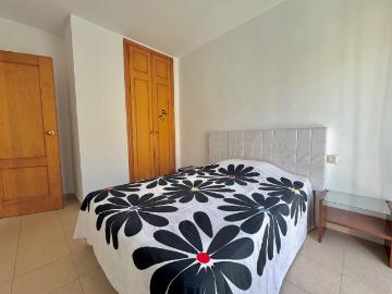Casa adosada en venta en Pulianas – Residencial con piscina ‍♀️