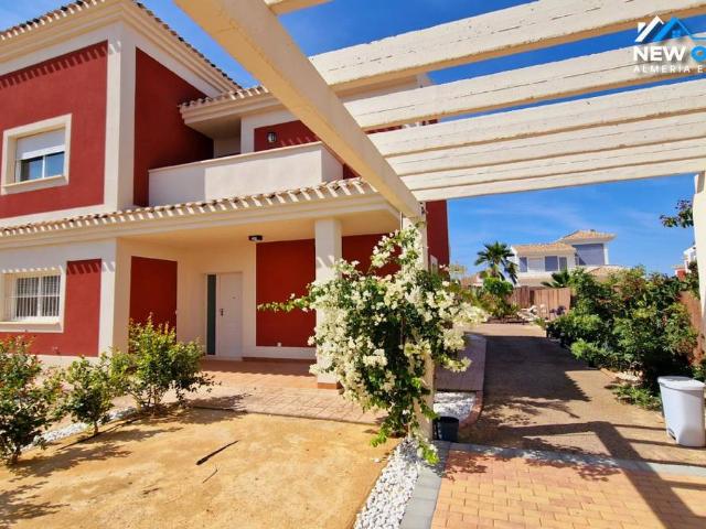 Casa adosada en Venta en Purias