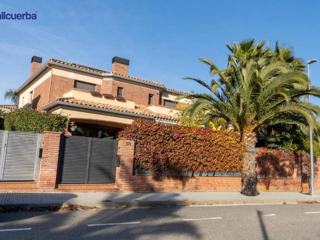 Casa adosada en Venta en Quatre Camins