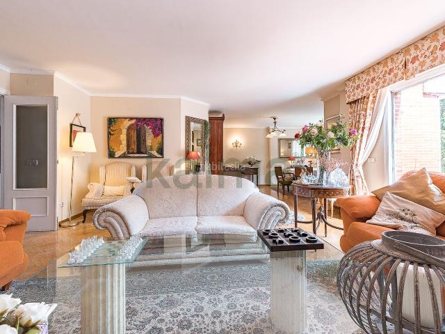 Casa adosada en venta en Rozas de Madrid Las, Las Matas Peñascales. NUDA PROPIEDAD en venta en Calle Sierra de las Alpujarras. Casas adosadas Rozas de Madrid.