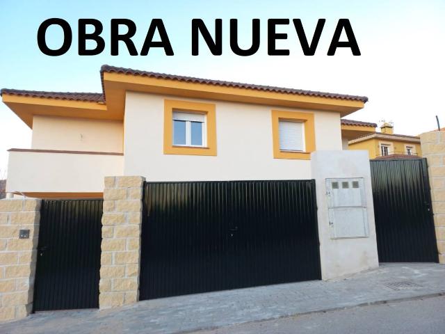 Casa adosada en Venta en Robledo de Chavela