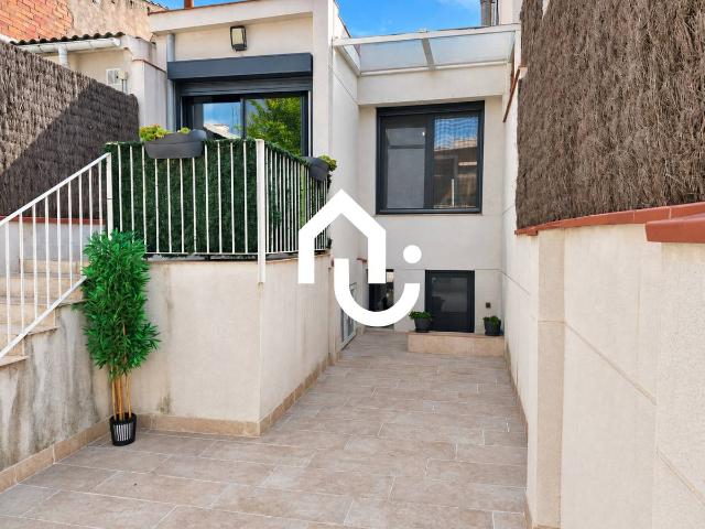 Casa adosada en Venta en Roc Blanc
