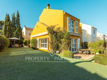 Casa adosada en Venta en Rocafort