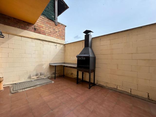 Casa adosada en venta en Roda de Ter. Casa adossada amb sol, terrasses i espai per tota la família. Casas adosadas Roda de.