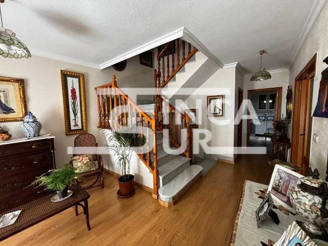 Casa adosada en Venta en Roquetas Pueblo
