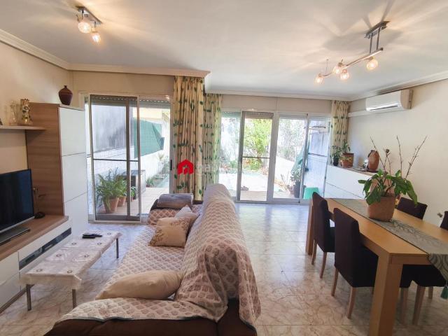 Casa adosada en venta en Roquetes Costa Dorada. En venta unifamiliar adosada en Roquetes, Tarragona. Casas adosadas.