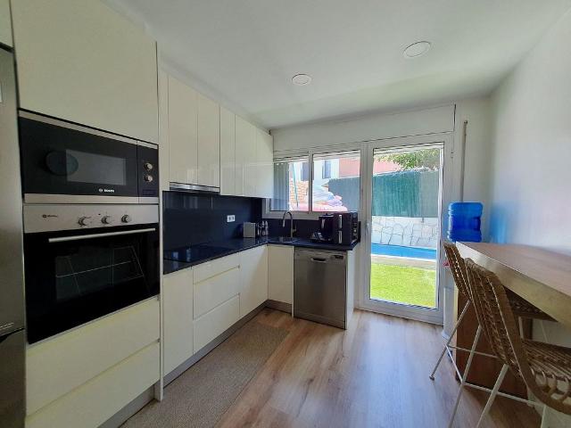 Casa adosada en venta en rambla D'arnau de Vilanova, Vilanova i La Geltrú, de 160 m² 4 habitaciones por 619.000