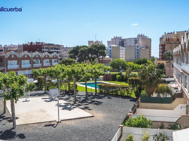 Casa adosada en venta en Reus, Centre. CASA ADOSADA EN PASEO MISERICORDIA. Casas adosadas.