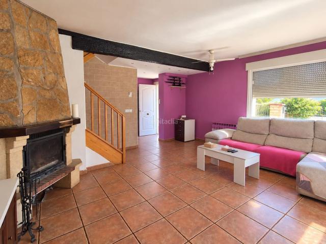 Casa adosada en venta en Revillarruz. Casas adosadas.