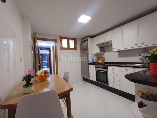 Casa adosada en venta en Redondela. Casas adosadas.