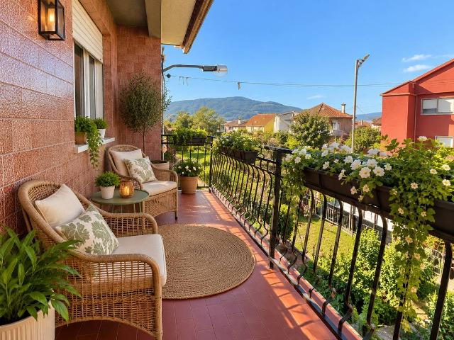 Casa adosada en Venta en Redondela