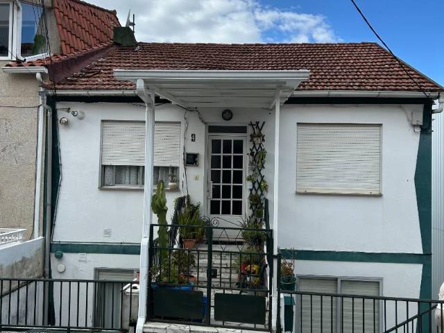 Casa adosada en Venta en Redondela