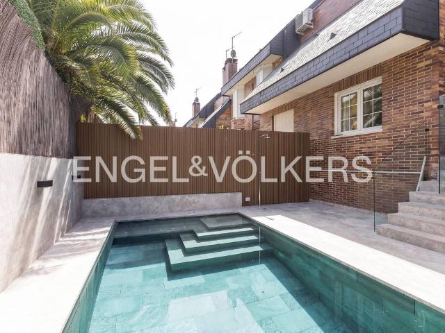 Casa adosada en Venta en Rejas