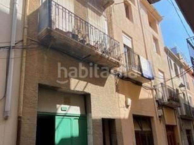 Casa adosada en venta en Riudoms. CASA PER A REFORMAR. Casas adosadas.
