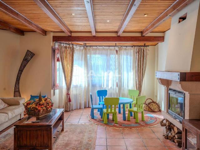 Casa adosada en Venta en Riaza