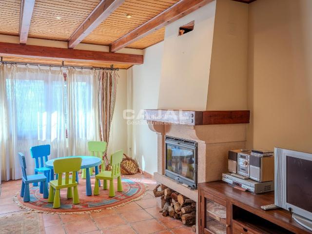 Casa adosada en venta en Riaza. en Riaza. Casas adosadas.