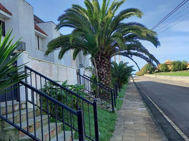 Casa adosada en venta en Ribamontán al Mar, Galizano. Galizano, adosado con jardín y terraza. Casas adosadas Ribamontán al.