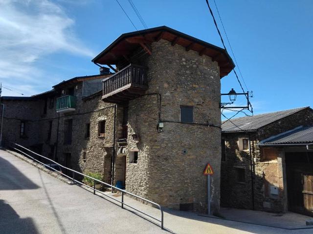 Casa adosada en Venta en Ribera d'Urgellet