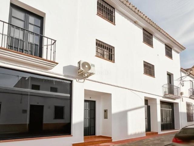 Casa adosada en venta en Riogordo. Casas adosadas.