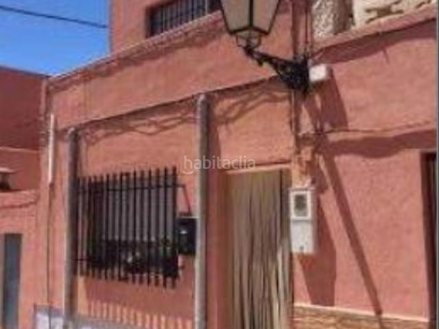 Casa adosada en venta en Rioja. Casas adosadas.