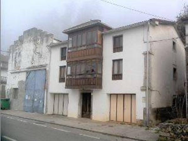 Casa adosada en Venta en Riotuerto