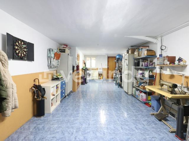 Casa adosada en venta en Ripollet, Can Mas. CASA ADOSADA EN ZONA CENTRO CON JARDIN. Casas adosadas.