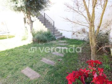 Casa adosada en venta en Ripollet, Centre. CASA ADOSADA CASC ANTIC CON JARDIN. Casas adosadas.