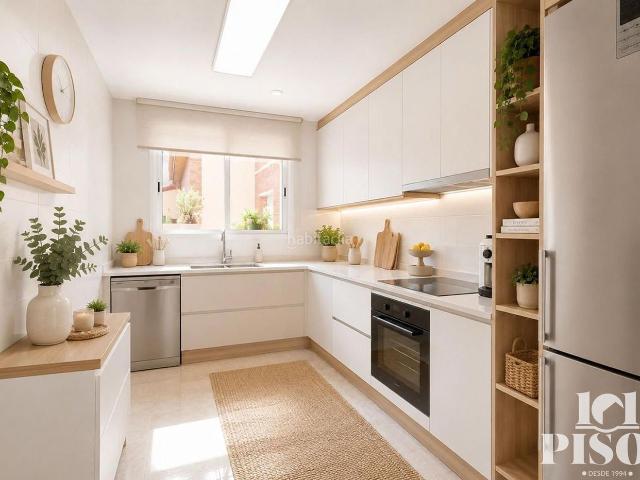 Casa adosada en venta en Rubí, Ca n´Oriol. Magnífica casa adosada de 4 habitaciones, buhardilla y 3 terrazas en Can Oriol Rubí. Casas adosadas.