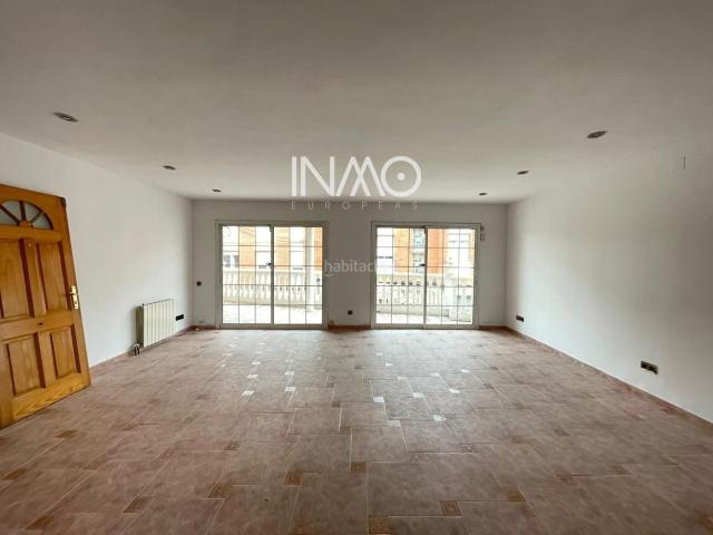 Casa adosada en venta en Rubí, Ca n´Oriol. Casa en venta en Rubí, Ca n Oriol. Casas adosadas.