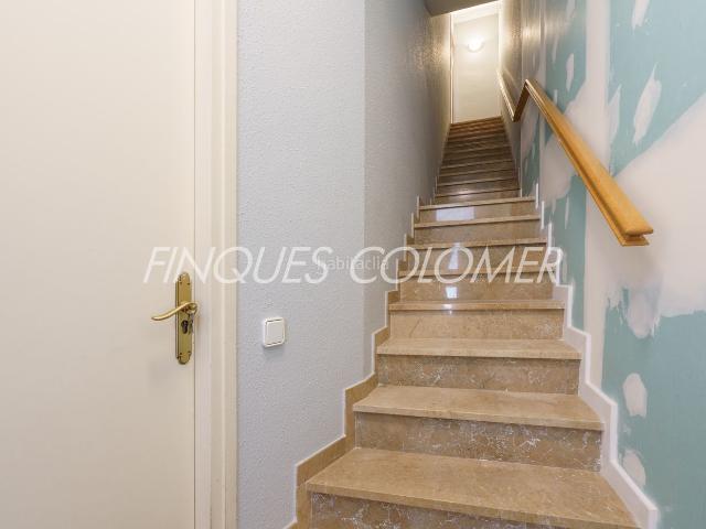 Casa adosada en venta en Rubí, Centre. en calle peatonal en pleno centro. Casas adosadas.