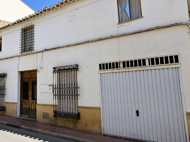 Casa adosada en Venta en Totana