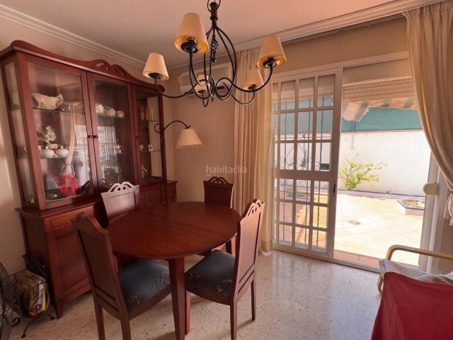 Casa adosada en venta en Tomares, Aljamar. Adosada en Tomares. Casas adosadas.