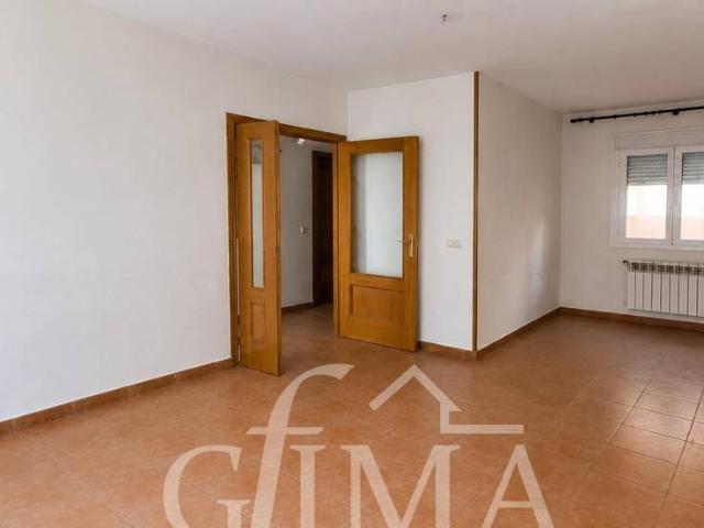 Casa adosada en Venta en Tomelloso