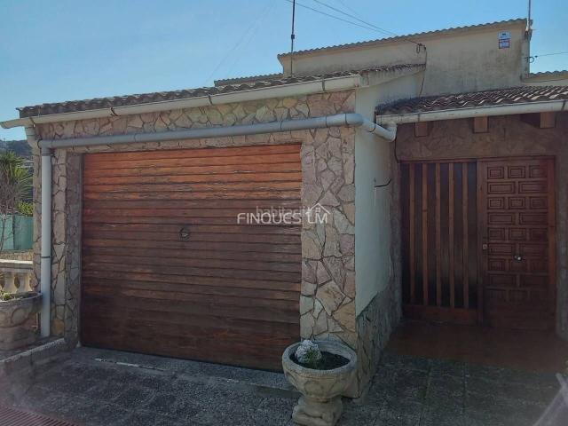Casa adosada en venta en Tordera, Terrabrava Tordera Parc. Bonita casa en venta en urbanización de Tordera. Casas adosadas.